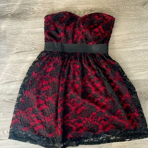 Vintage lace goth wet seal strapless dress